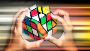 Speedcubing: Wer knackt den Rubik's Cube in Rekordzeit?